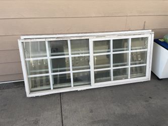 2 vinyl Windows