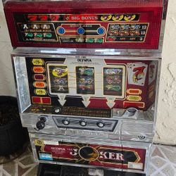 Slot Machine 32"x18"x12" 

