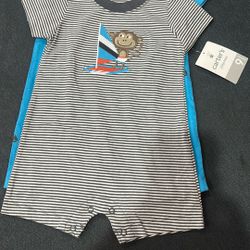 Carter’s boys Playset 2 Pack Size 9 Months