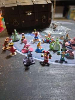 Disney Character Mini Figurines Collection
