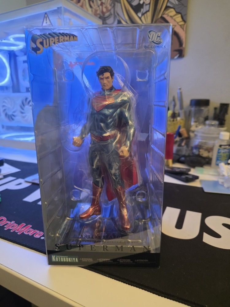 Superman Kotobukiya. Justice League. 