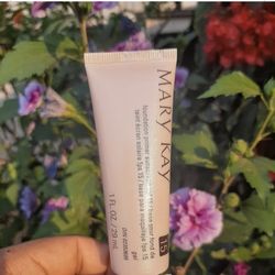 Mary Kay Foundation Primer Sunscreen