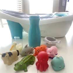 Fisher-Price Baby to Toddler Bath 4-in-1 Sling ‘n Seat Tub with Removable Infant Support and 2 Toys 