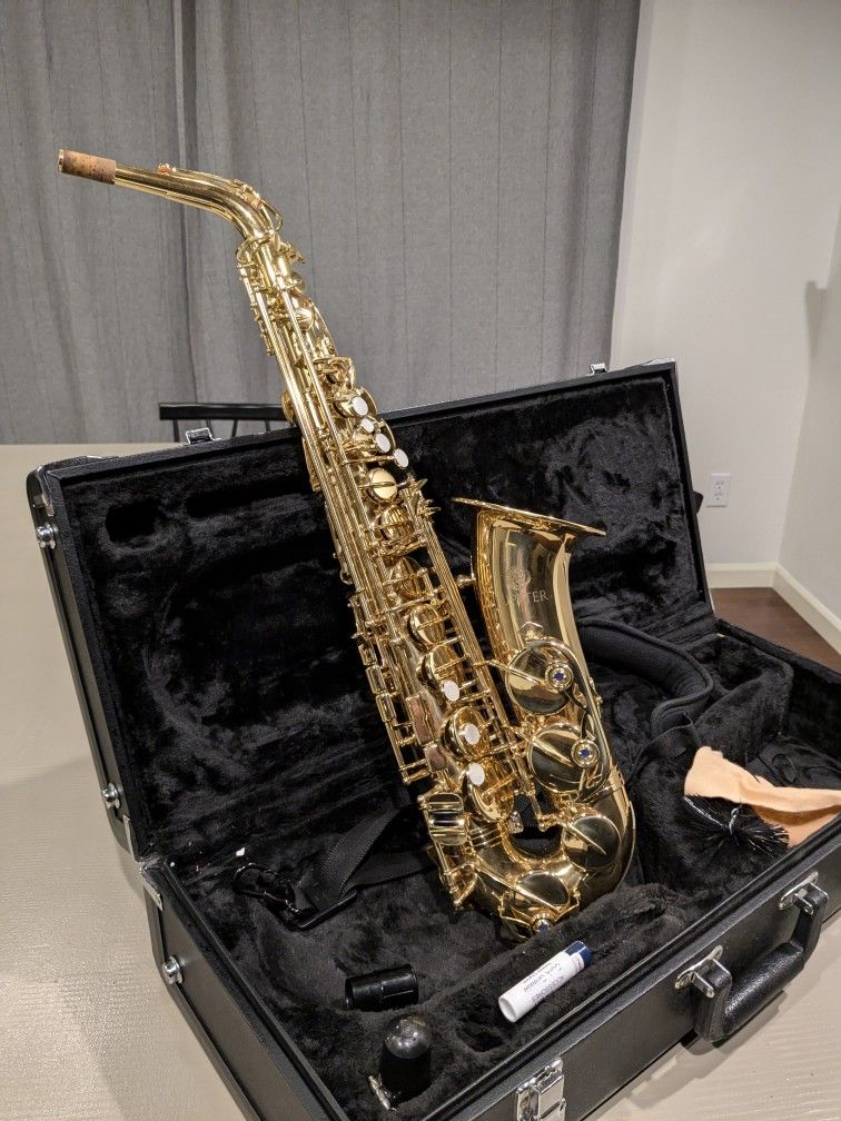 Jupiter JAS700 Eb Alto Saxophone 