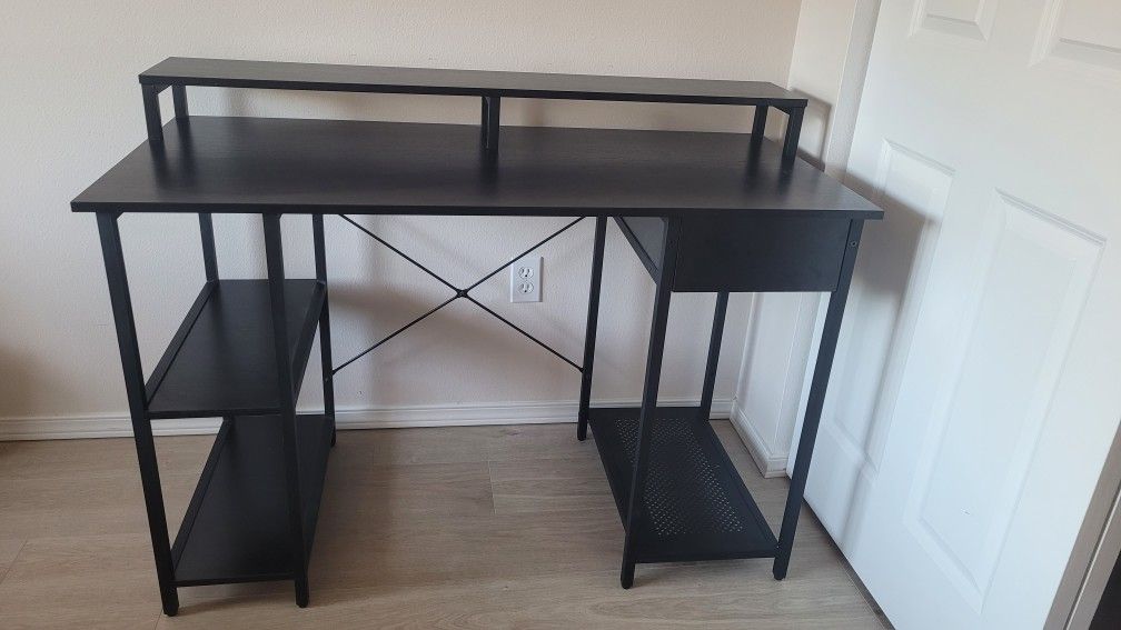 Black Computer Desk