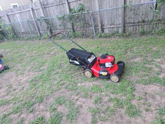 21 inch Troy-bilt mower runs and cuts good.