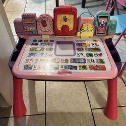 V-Tech Pink Desk $30