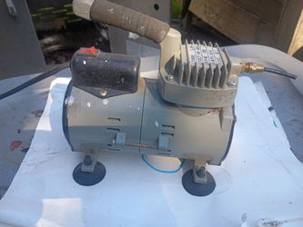 Central Pneumatic S-34844 Mini Air Compressor – Airbrush Compressor

Price: $35 OBO