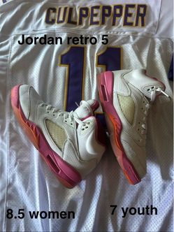 Air Jordan Retro 5 Women's Size 8.5