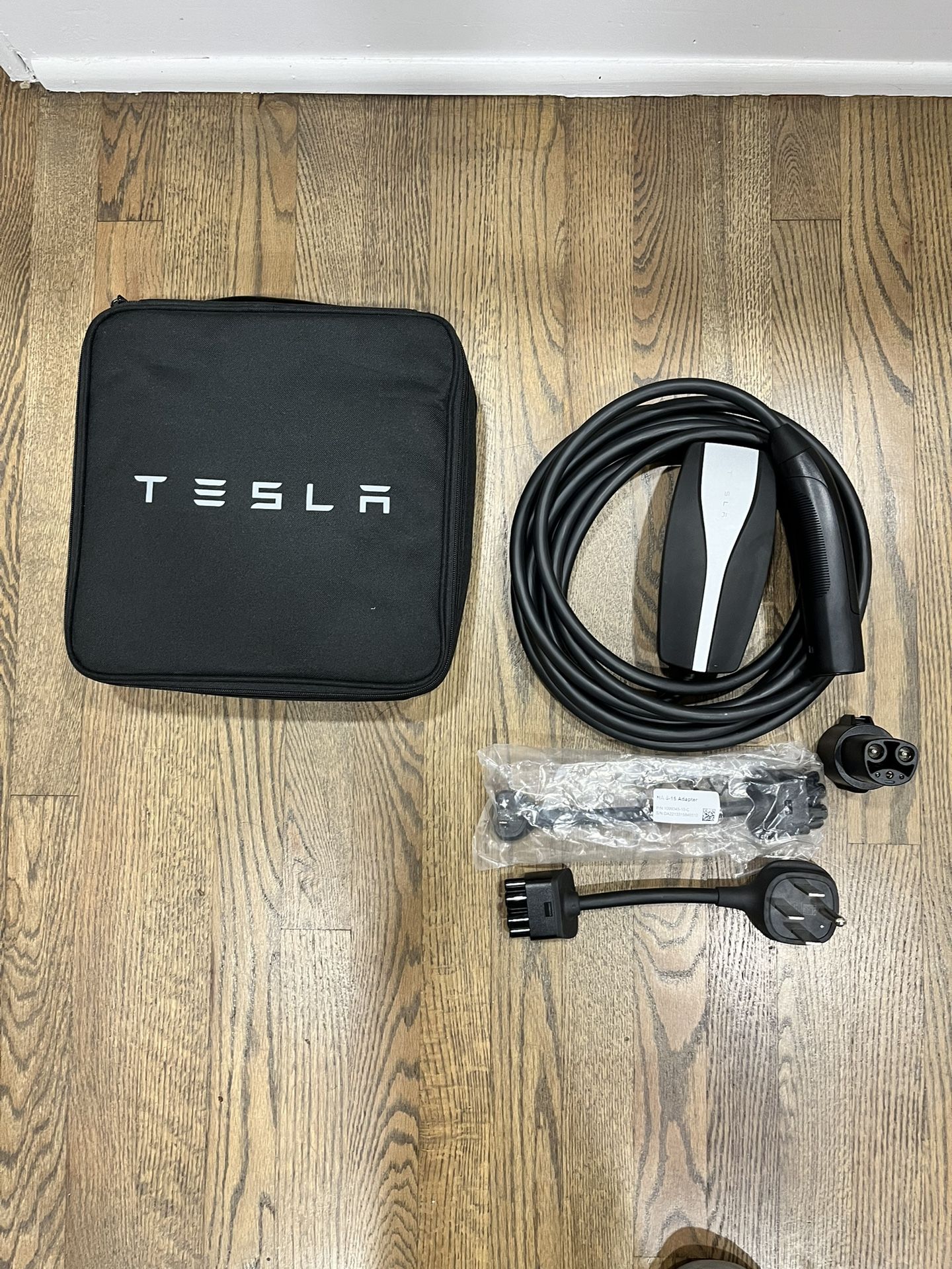 Tesla Charger + Adapter / Models S X Y 3