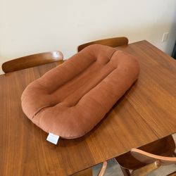 Snuggle Me organic lounger