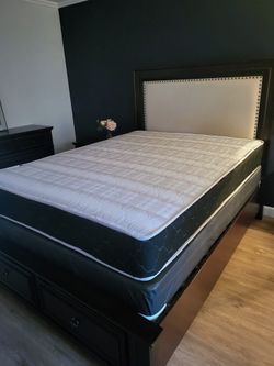 NEW QUEEN MATTRESS AND BOX SPRING 😉 100% QUALITY & CONFORM 👌