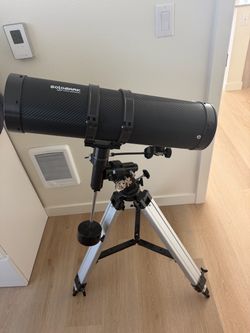 Solomark Reflector Telescope with Tripod