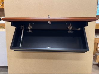 Floating concealed compartment shelf
