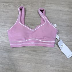 Alo yoga heart throb sports bra