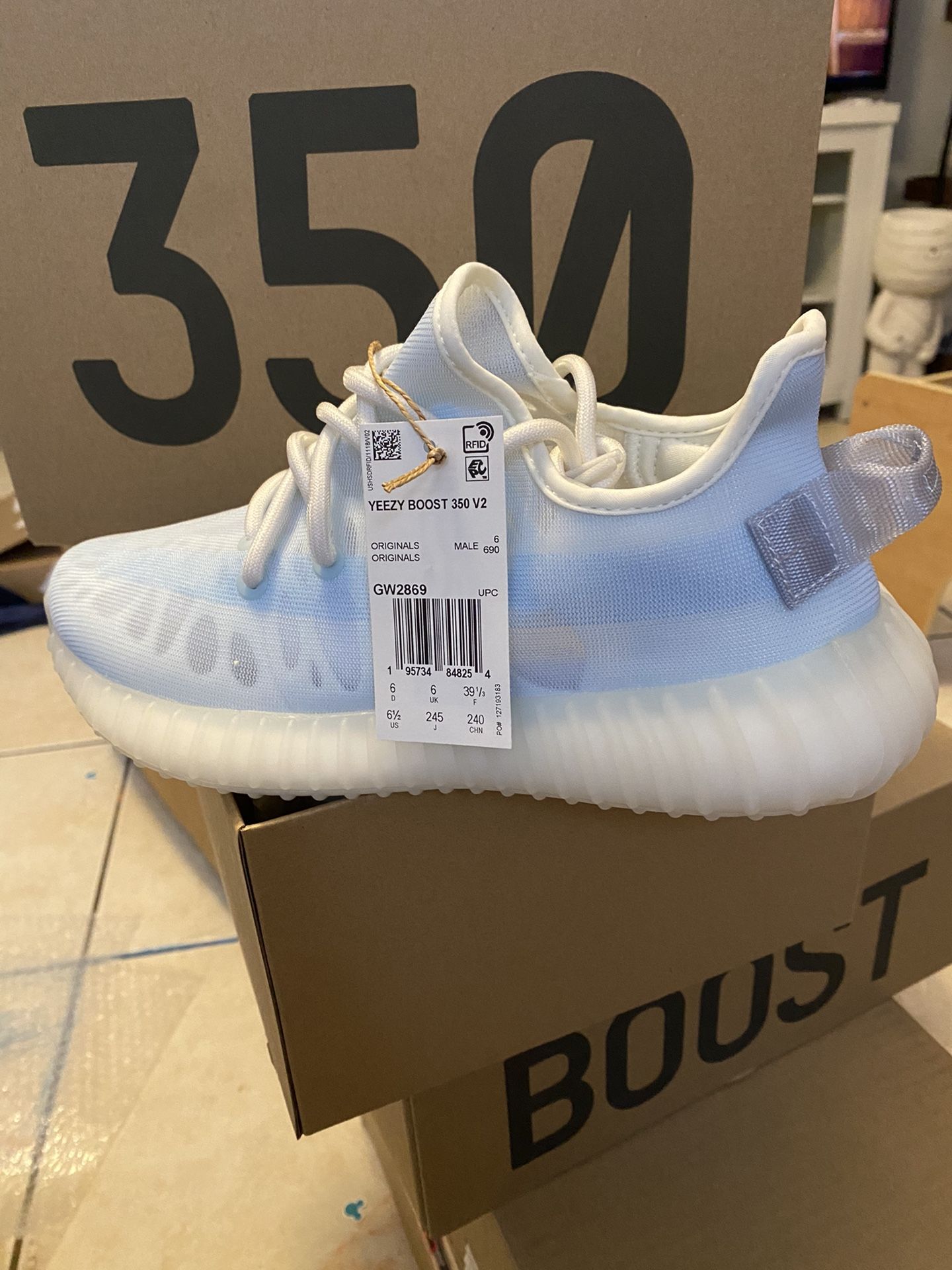 Adidas Yeezy Boost 350 V2 'Mono Ice'