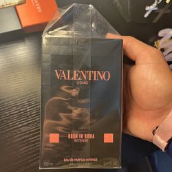 valentino perfume