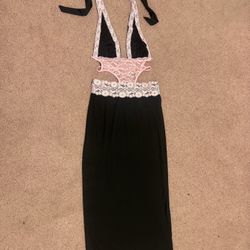 New Medium black pink lace halter dress Lolita goth gothic stretchy cut out 