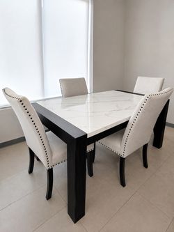 Dining set