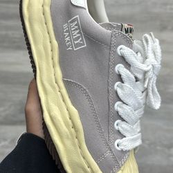 grey cream maison mihara 