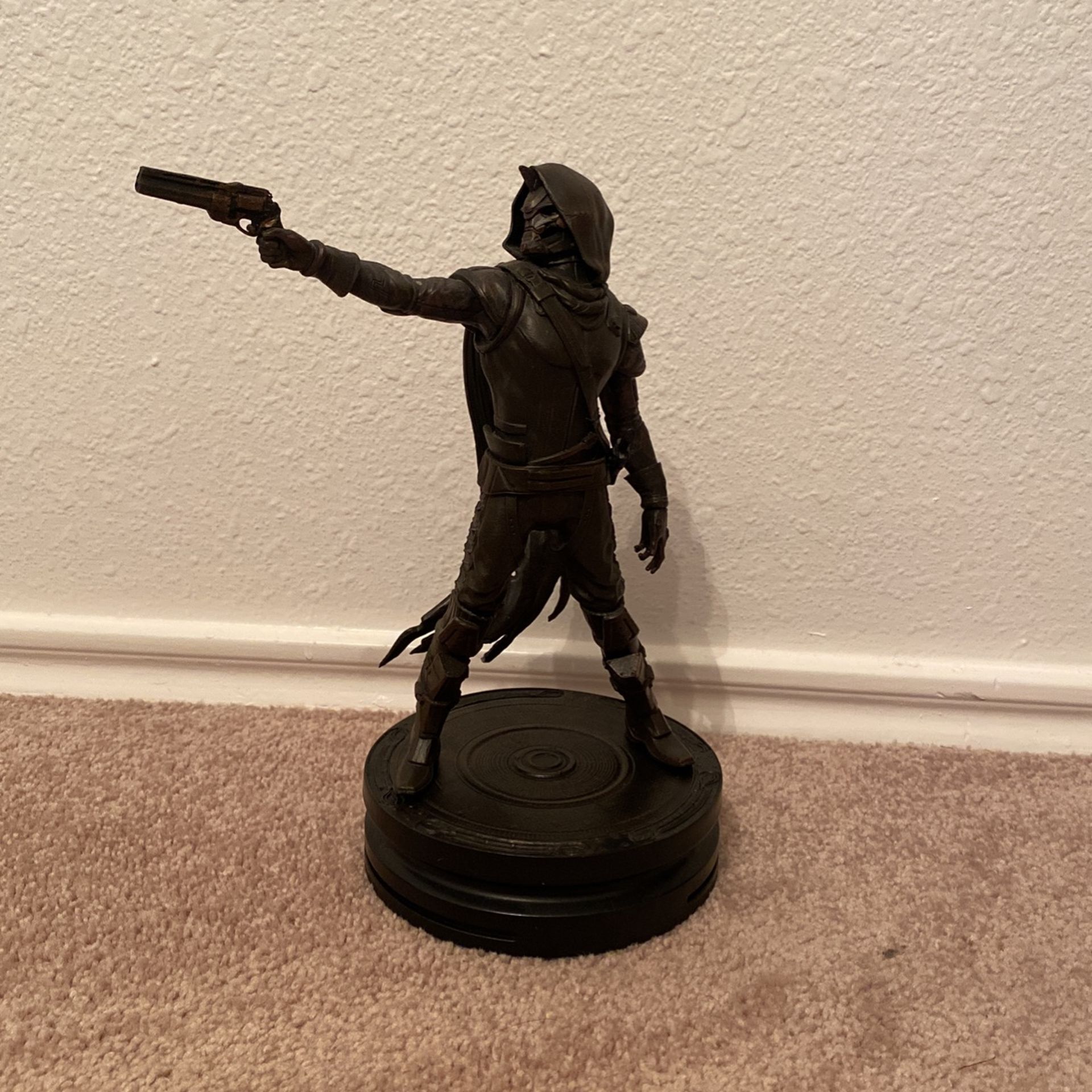 Destiny Forsaken Cayde-6 Statue