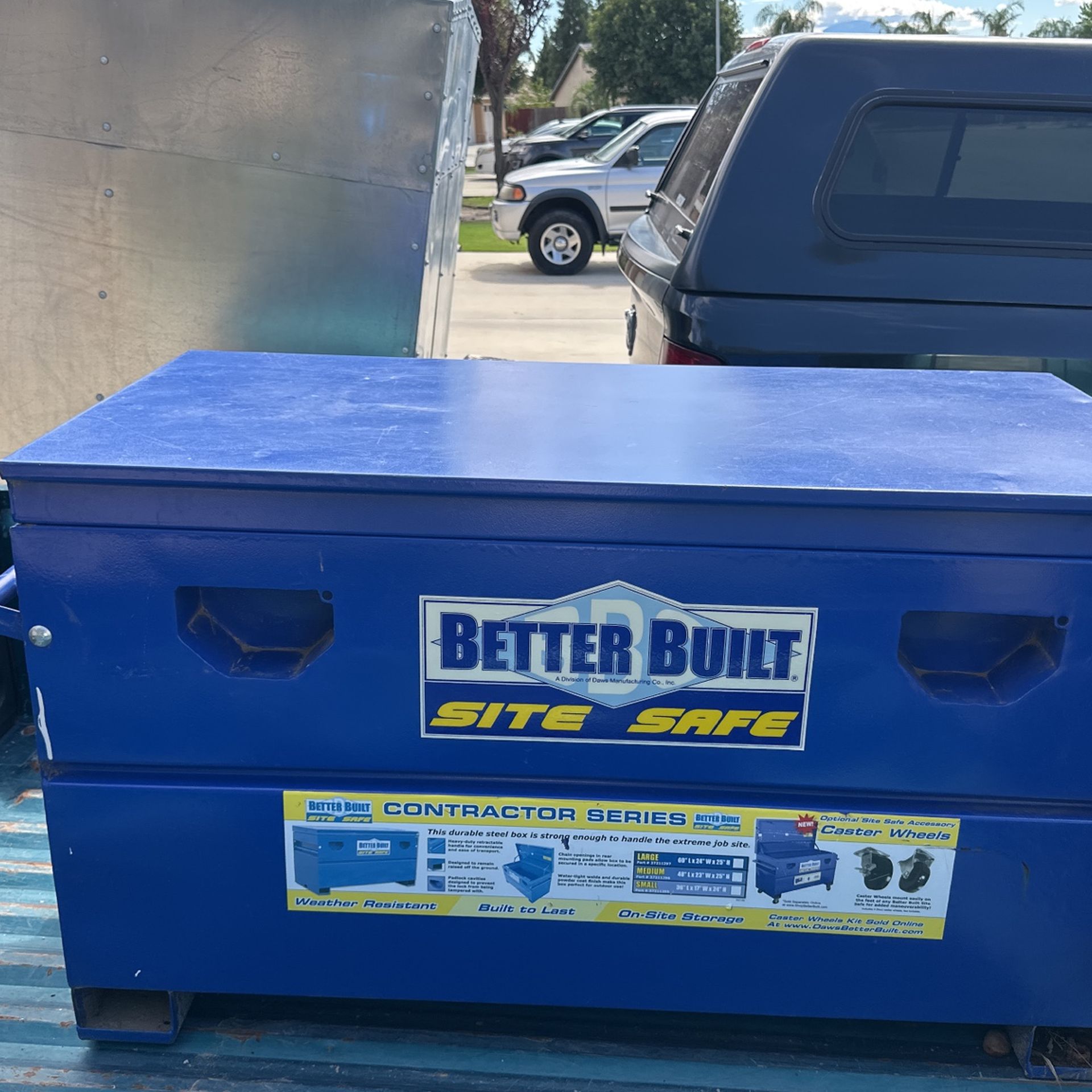 Better Built Site Save Tool Box Like New 48” Long 24” Wide And28” Deep 300 Dls Hablo Español