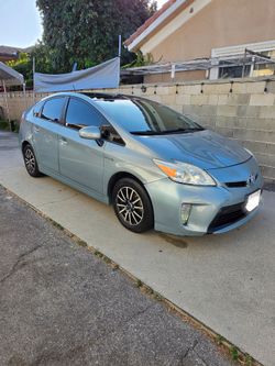 2013 Prius 4 Clean Title Very Clean Interior