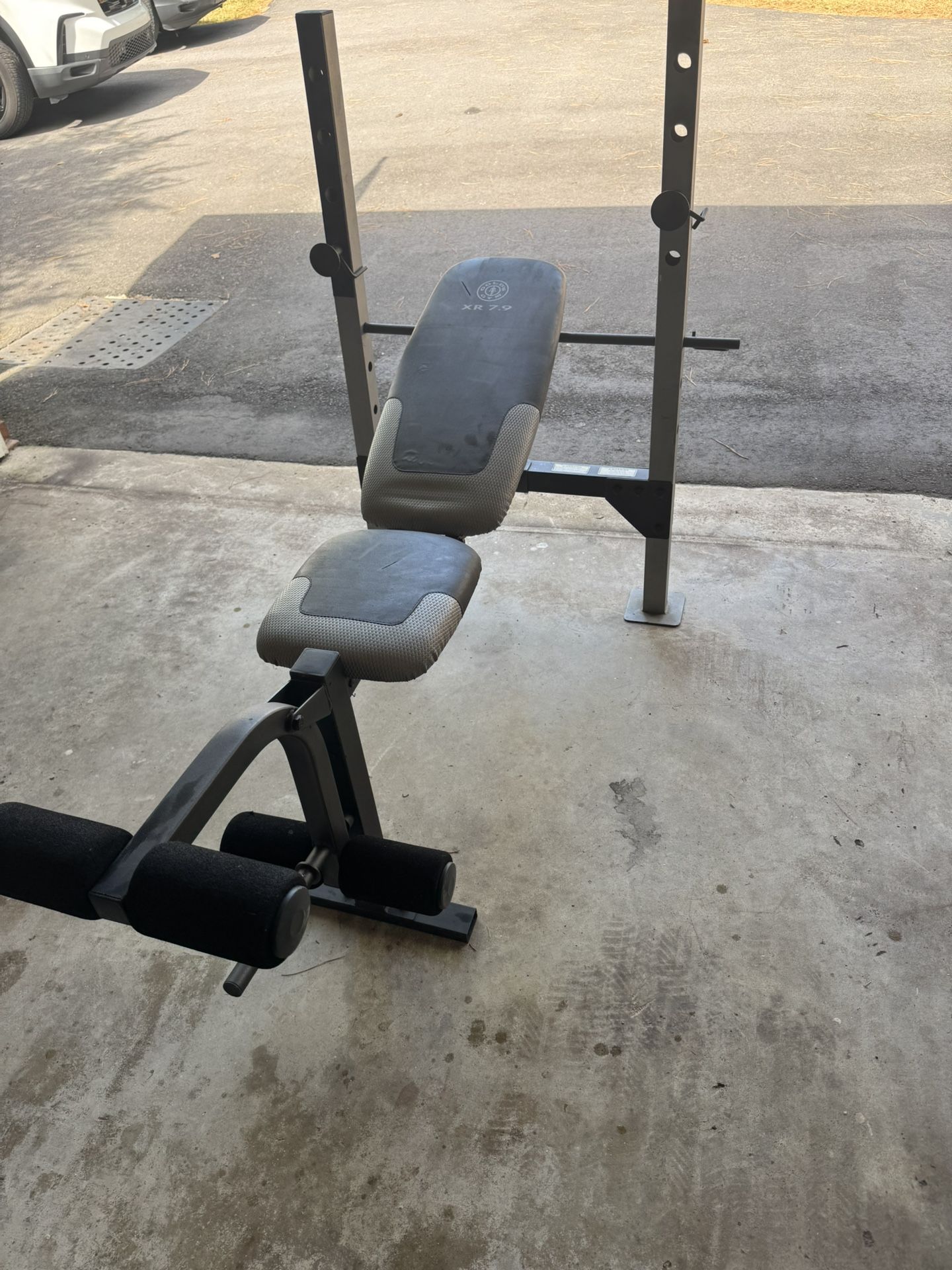 Gold gym Weight Lifting Bench XR 7.9 Weight Bench 
