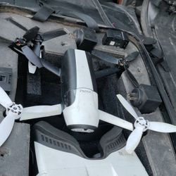 Parrot Bebop 2 Drone W/ Case & Extras