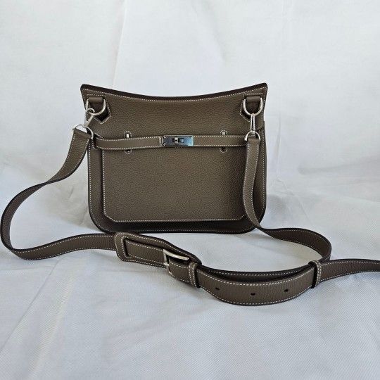 ๐๐๐ซ๐ฆรจ๐ฌ Jypsiere 28 Etoupe Togo Leather