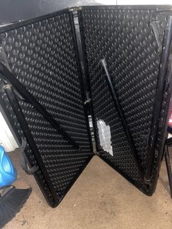 Fold Out Table / Fold Up