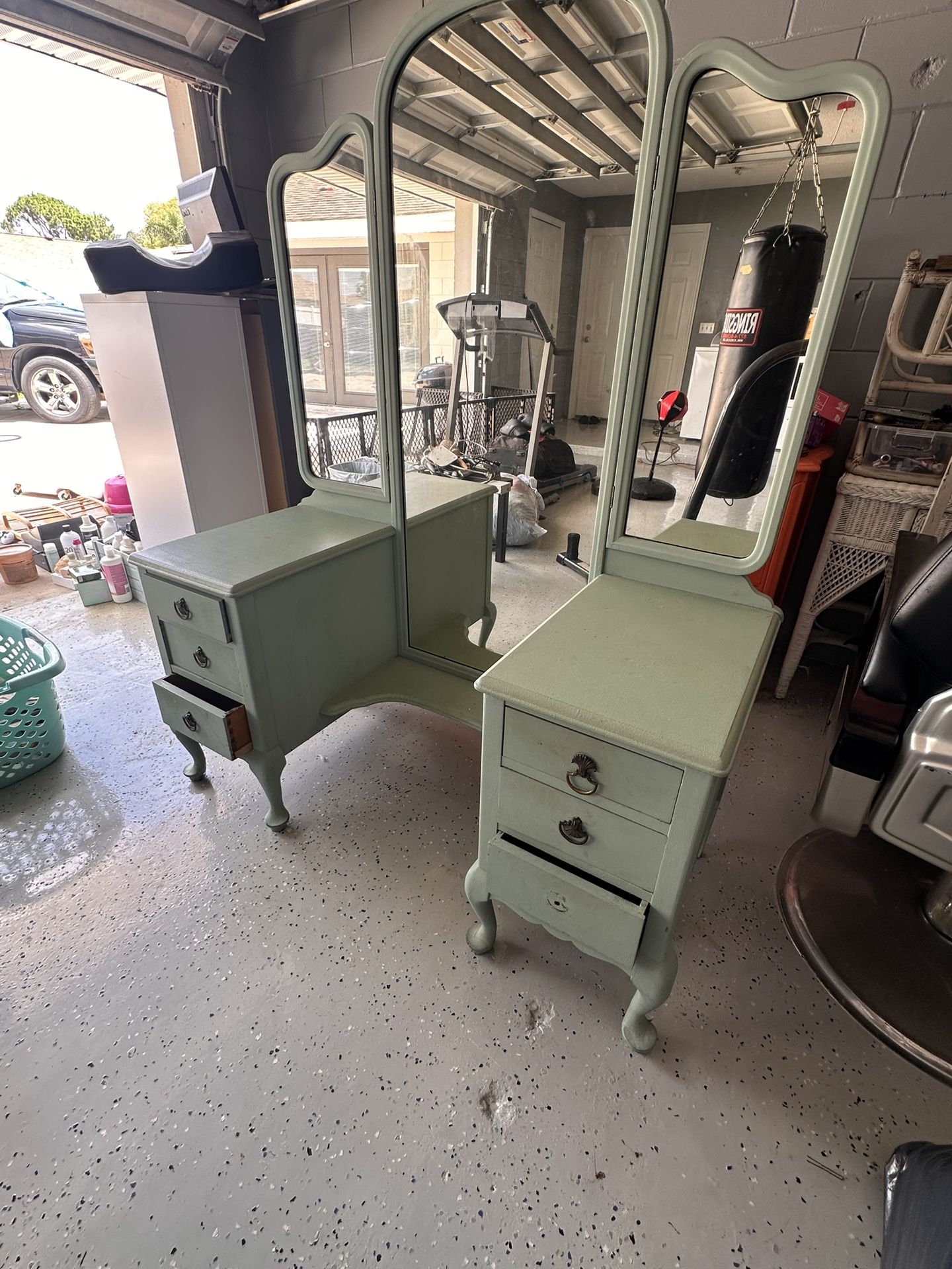 Antique Mirror Franchise Vanity
