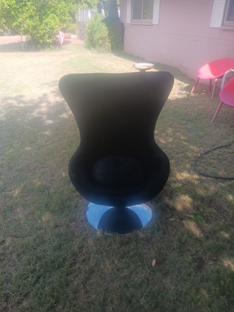 70's Egg Chair 