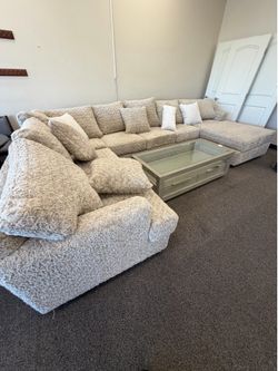 Large Cream Boucle Sectional Sofa with Chaise