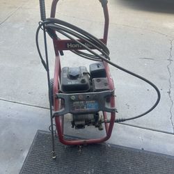 Homelite 2700 PSI Pressure Washer