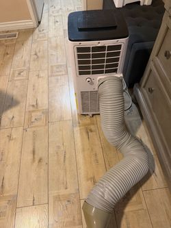 Portable air conditioner