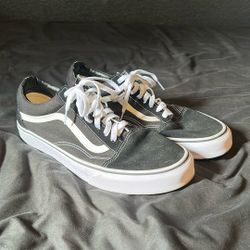 Vans old schools size 12