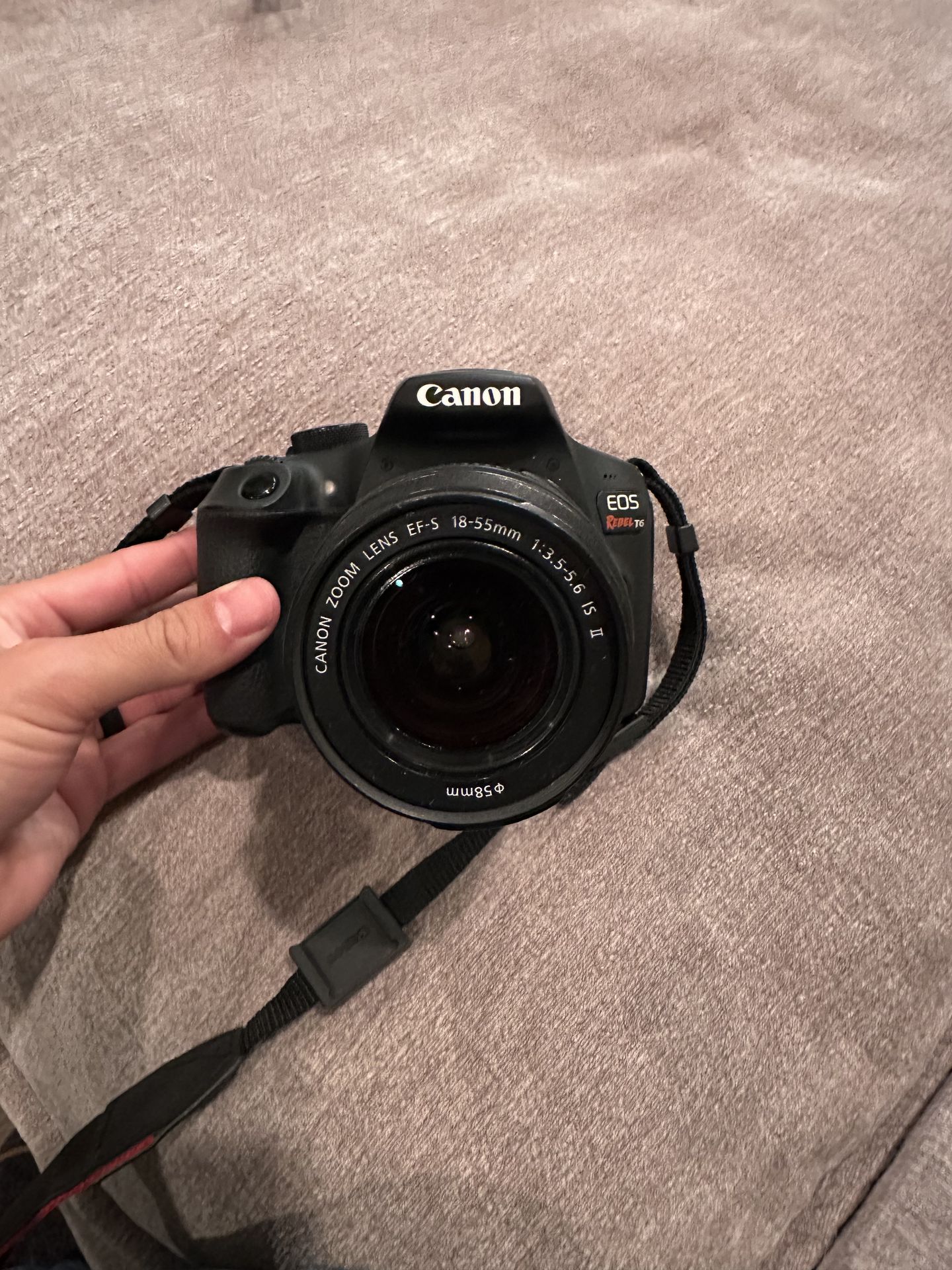 Canon T6