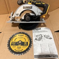 New Dewalt 20V Max XR 6-1/2 Circular Saw