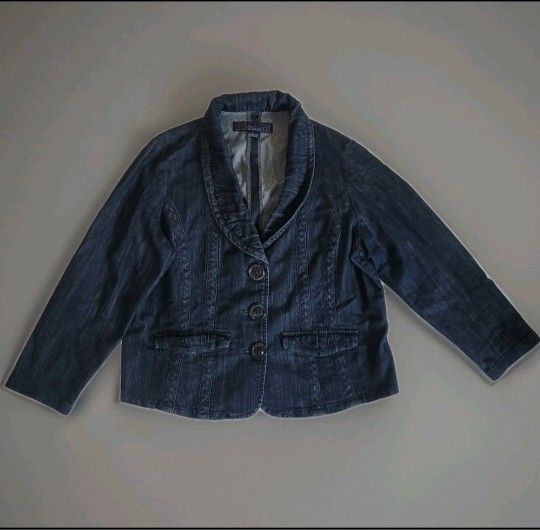Baccini Women PL Dark Wash Jean Jacket Ruffle Collar Stretch Petite
.