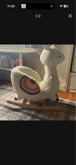 Rocking llama