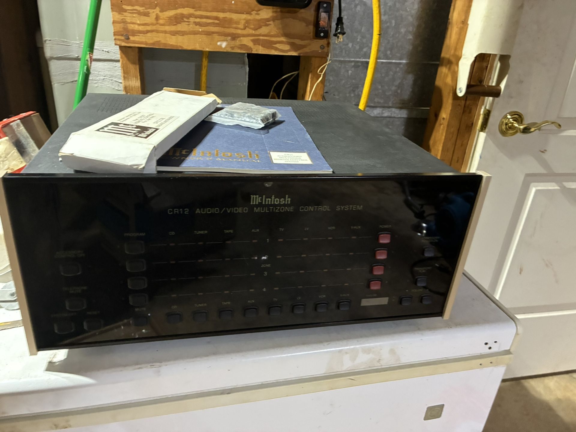 McIntosh CR-12 Audio Video MultiZone Contol System
