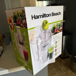 BRAND NEW: Hamilton Beach 800W Big Mouth Juice Extractor