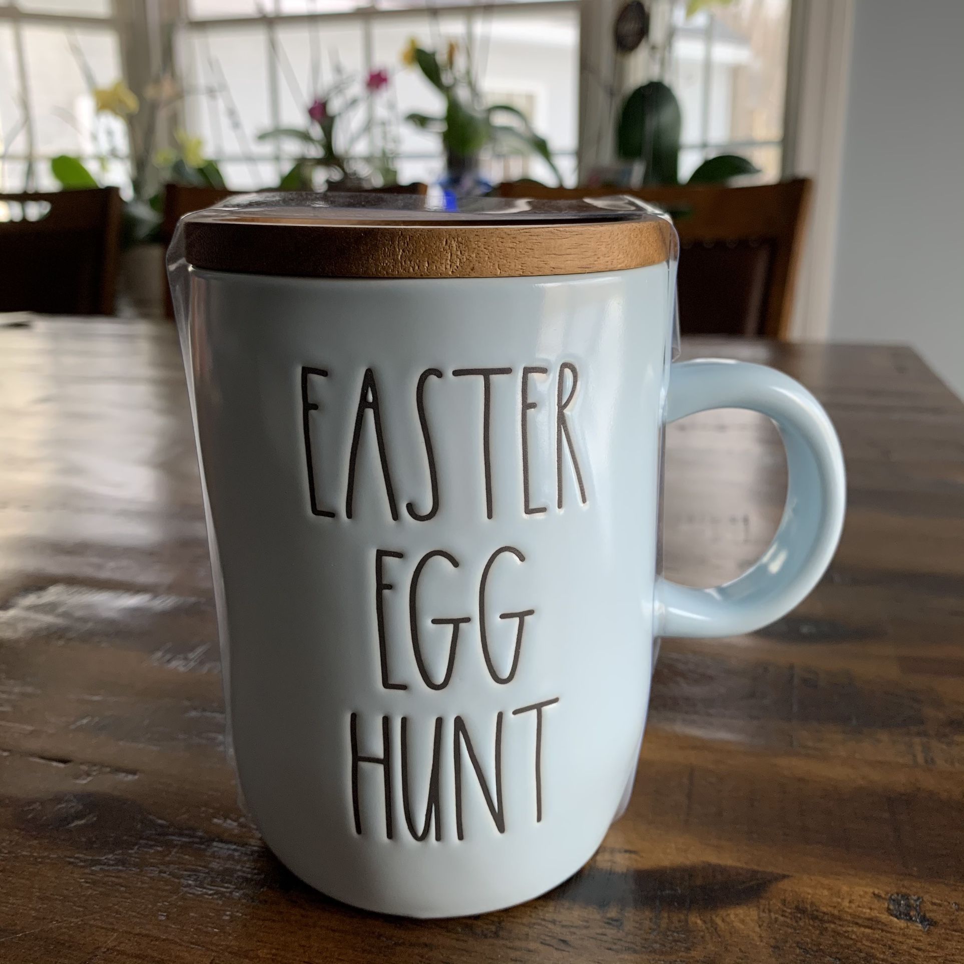 New Rae Dunn Easter Egg Hunt Blue Mug with Wooden Lid