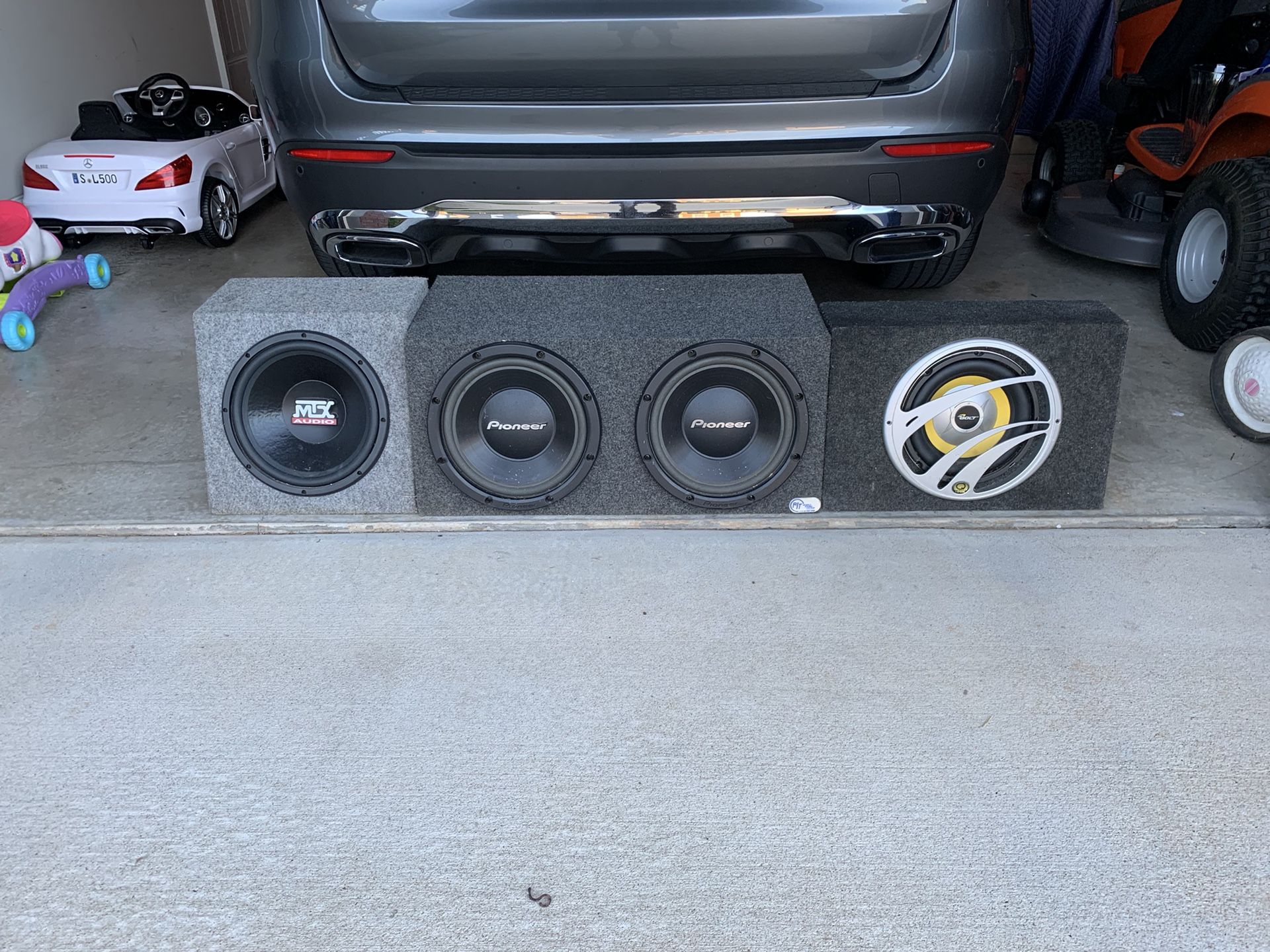 Subwoofers 