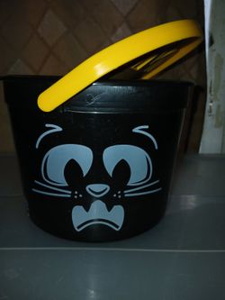 Halloween McDonald's boo bucket. In black ⚫️