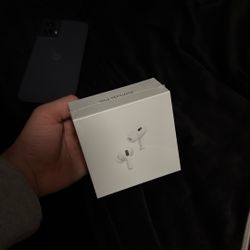 Airpods Pro (2nd Generation) With Magsafe Charging Case