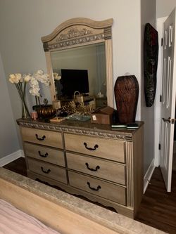 King bedroom set