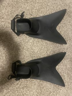 Original Force Fins Size Large—Like New