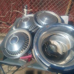 Classic car hubcaps and beauty rings